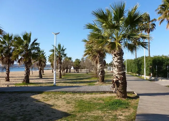 Vue Exceptionnelle Sur Port *